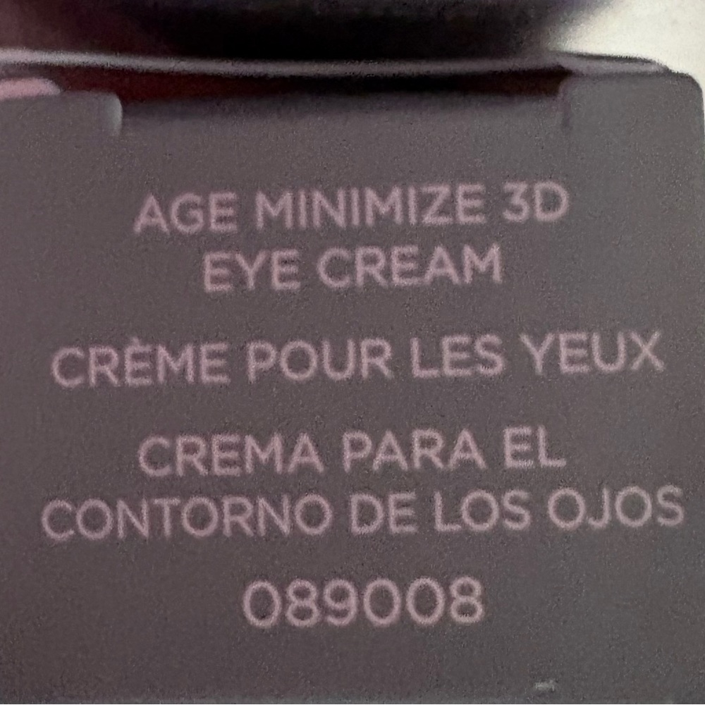 Mary Kay TimeWise Skincare Set - Pink and Gray - Picture 8 of 11